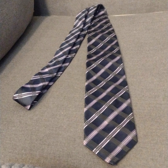 Men's CHERESKIN ties - Picture 2 of 9